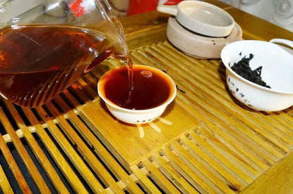 Yunnan Banzhang Jinya Pu'er Tea Ancient Pure Material Green Tea Cake Health 357g