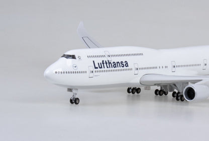 47CM 1:160 Lufthansa BOEING 747-8 Airplane Landing Gears Resin Aircraft Model