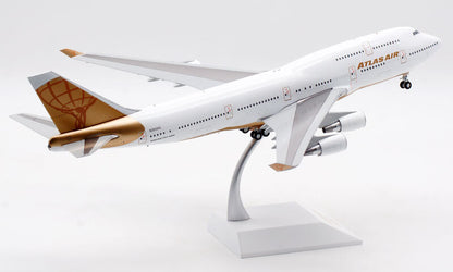 1:200 JC Wings KLM Royal Dutch Airlines BOEING 777-300ER Airplane Diecast Model