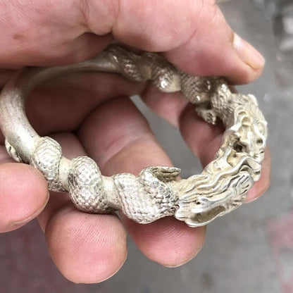 Old Chinese Tibet Silver HandCarved Dragon Head Bracelet　Collectable