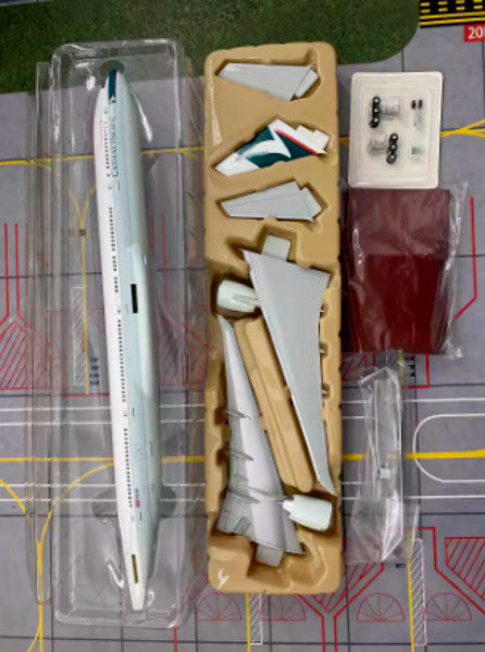 37CM 1:200 Hogan Cathay Pacific Boeing 777-300 Passenger Plane ABS Plastic Model