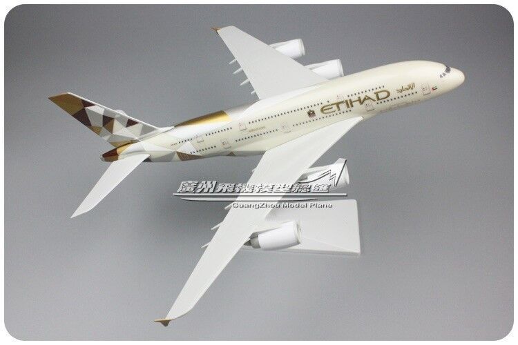 36CM 1:200 ETIHAD AIRBUS A380 Passenger Airplane ABS Plastic Assembled Model