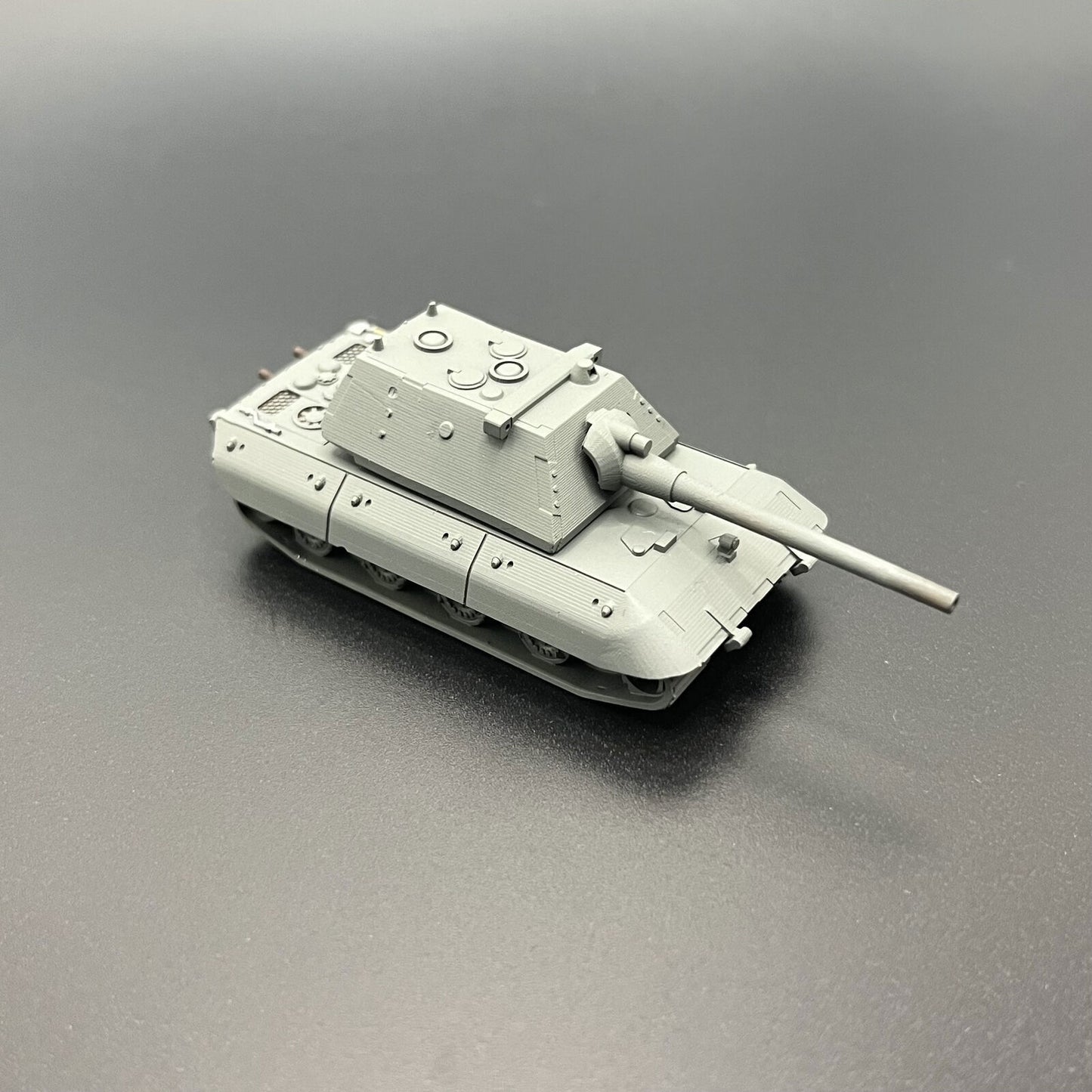 1/144 WWII E-100 Heavy Tank Model Tank Model Main Battle Tank （not A Toy）