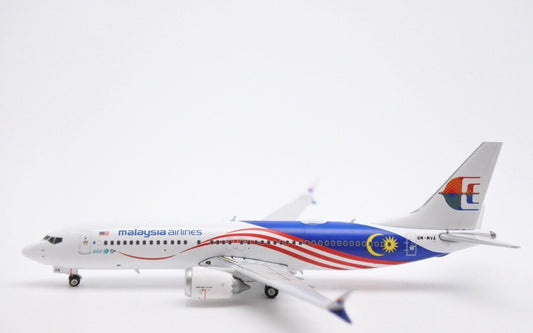 1:400 Phoenix Malaysia Airlines BOEING 737 MAX8 Passenger Airplane Diecast Model