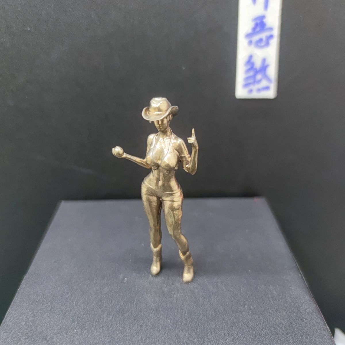 Pure Copper Western Cowboy Girl Sexy Plump Hand Model Ornaments