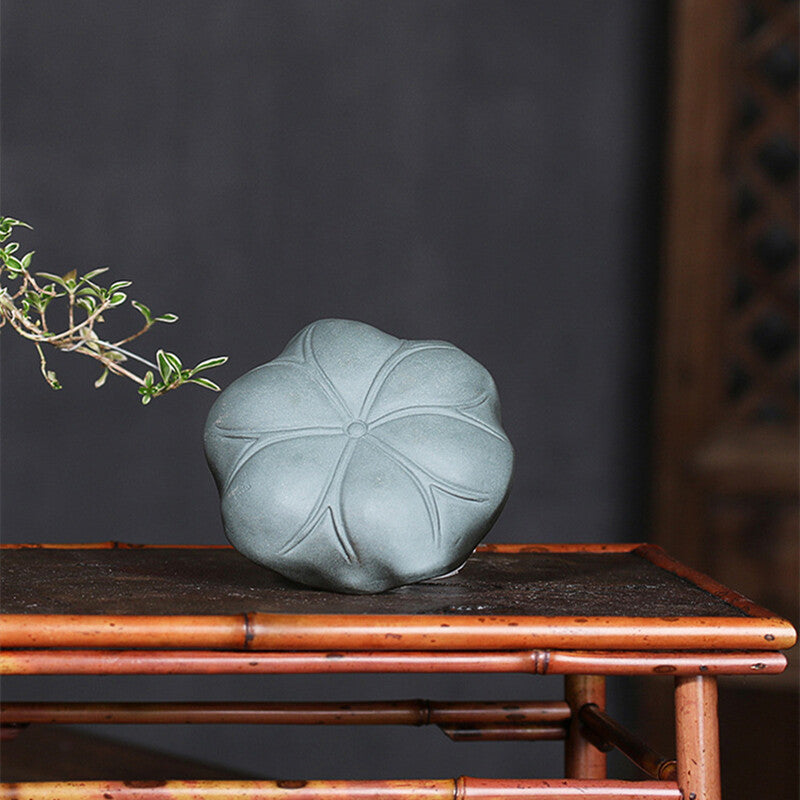Color Change Tea Pet Creative Home Decoration Resin Golden Fish Zisha Lotus Leaf
