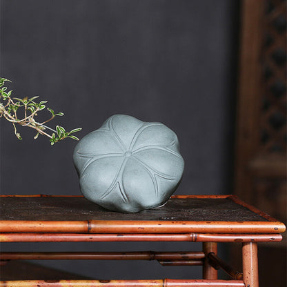 Color Change Tea Pet Creative Home Decoration Resin Golden Fish Zisha Lotus Leaf