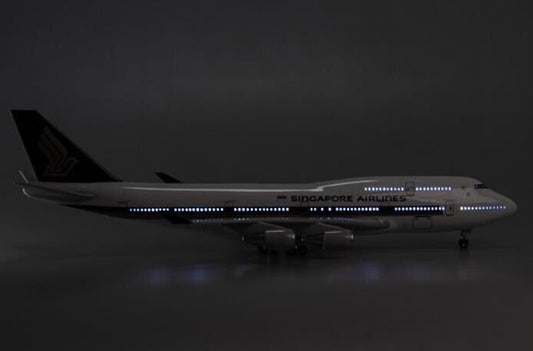 1:150 47CM SINGAPORE AIRLINES BOEING 747-400 Plane Led Sound Light Resin Model