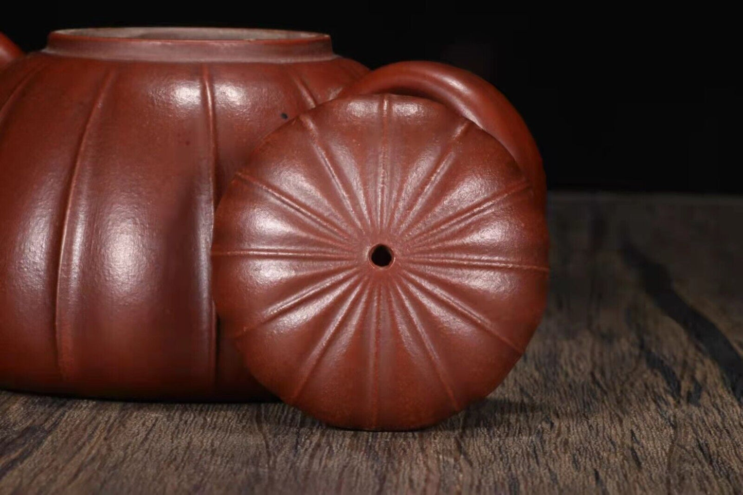 Chinese Yixing Zisha Clay Handmade Kung Fu Tea Exquisite Teapot 品名：紫砂壶