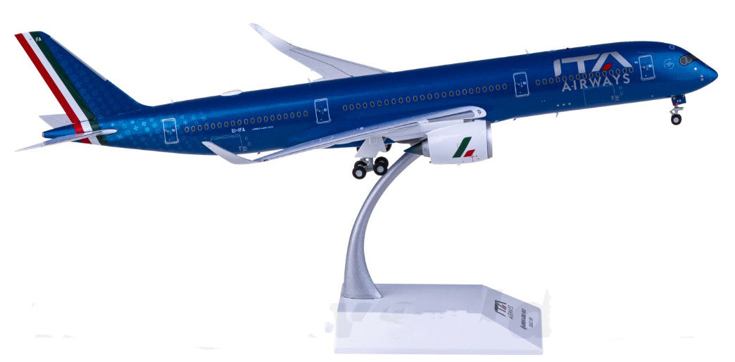 1:200 33CM JC Wings ITA AIRWAYS AIRBUS A350-900 Passenger Airplane Diecast Model