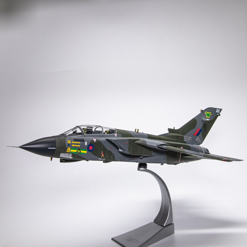 1:48 Corgi Panavia Tornado GR.1 Fighter Johnnie Walker RAF Diecast Plane Model