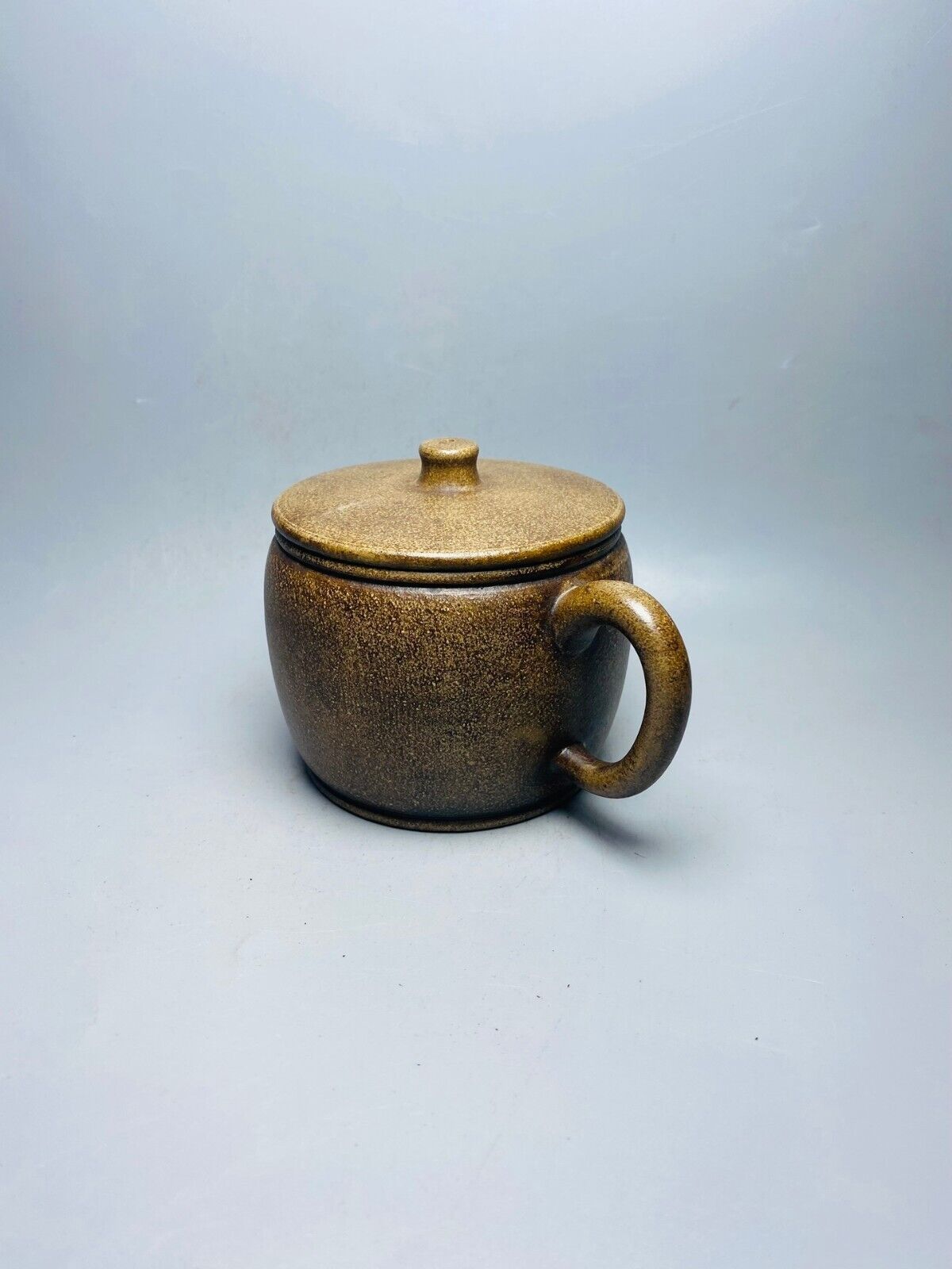 Chinese Yixing Zisha Clay Handmade Exquisite Teapot （汉瓦 底款：民间艺人）