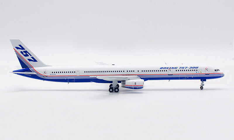 1:200 28CM InFlight BOEING 757-300 Passenger Airplane Diecast Aircraft Model