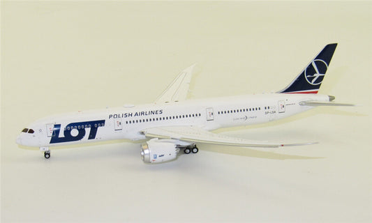 JC Wings Polish Airlines LOT For Boeing B787-9 SP-LSA Flaps Down 1/400 Model