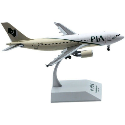 1:200 JC Wings PIA AIRBUS A310-300 Passenger Aircraft Diecast Airplane Model