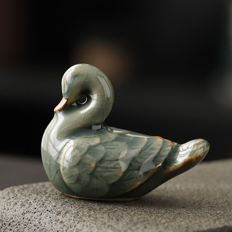 1Pc Exquisite Ceramic Cute Duck Tea Table Decoration Accessories Tea Pet