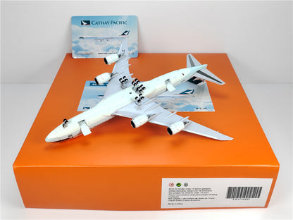 1:400 JC Wings CATHAY PACIFIC CARGO BOEING B747-8F Airplane Diecast Model