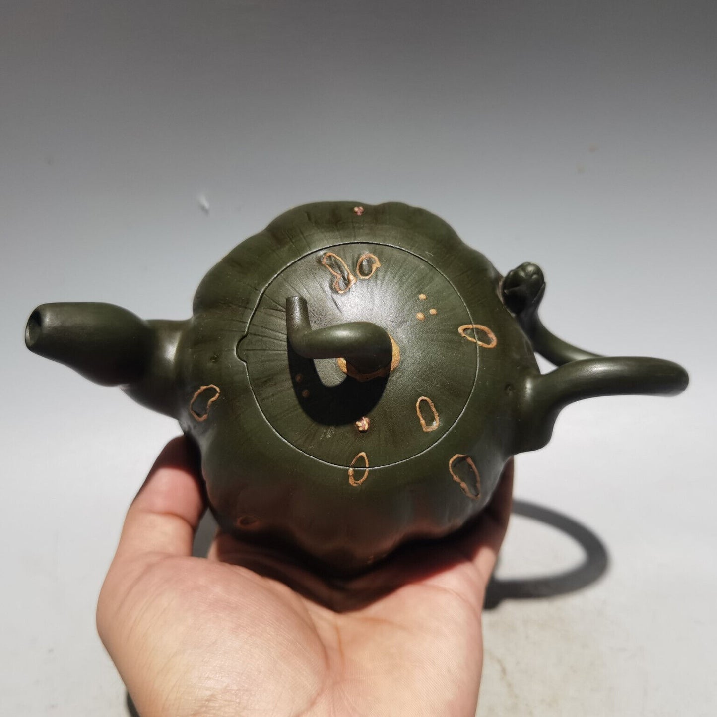 Chinese Yixing Zisha Clay Handmade Exquisite Teapot（莲子壶 低款：陈鸣远）