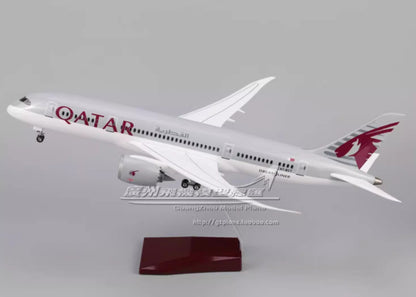 1:130 43CM QATAR BOEING 787 Passenger Plane Led Sound Light Resin Aircraft Model