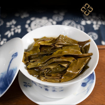100g Raw Pu'er Menghai Ancient Tree Compressed Round Tea Cake Yunnan