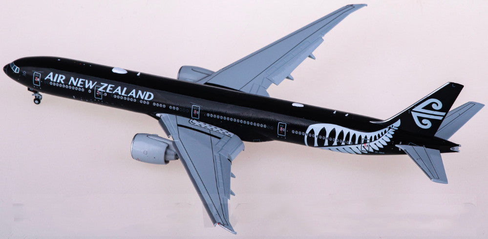1:400 JC Wings AIR NEW ZEALAND BOEING B777-300ER Flap Down Plane Diecast Model