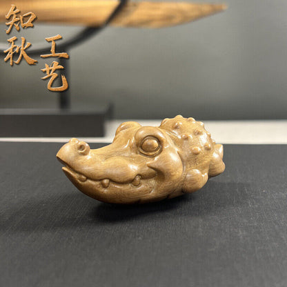 Green Sandalwood Carving Crocodile Handle Piece Tea Pet Decoration Handicraft