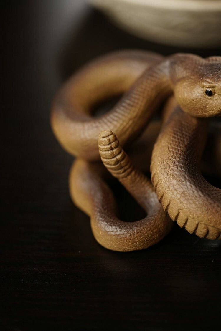 chinese yixing zisha handmade snake tea pet decoration DuanClay lingshe xianrui