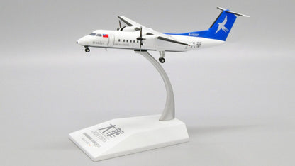 1:200 JC Wings Great China Air Dash 8-Q300 Airplane Diecast Aircraft Model