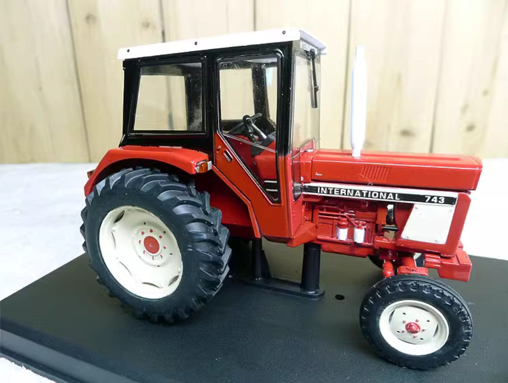 1:32 REP CASE IH 743 2x4 Tractor Farm Vehicle Construction Machine Diecast Model