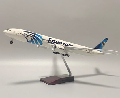 1:157 47CM EGYPT AIR BOEING 777-300ER Airplane Landing Gear Resin Aircraft Model