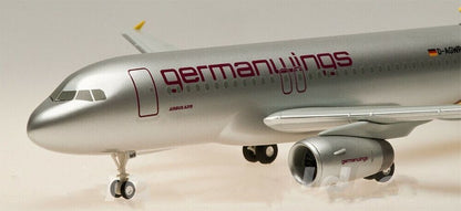 1:200 Hogan Germanwings AIRBUS A319 Passenger Airplane ABS Plastic Plane Model