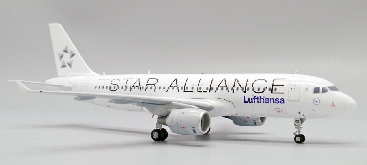 1:200 JC Wings Lufthansa STAR ALLIANCE AIRBUS A320 Passenger Plane Diecast Model