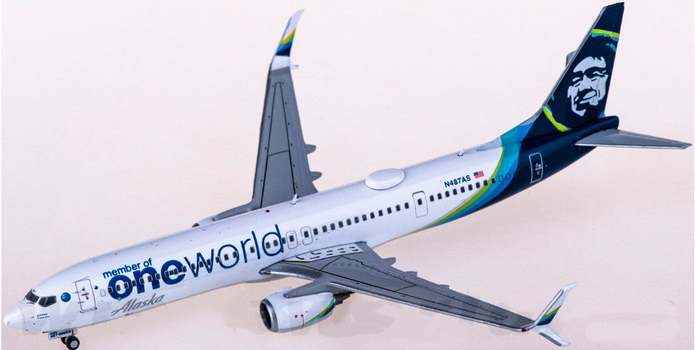 1:400 Geminijets Alaska Airlines B737-900ER Passenger Airplane Diecast Model