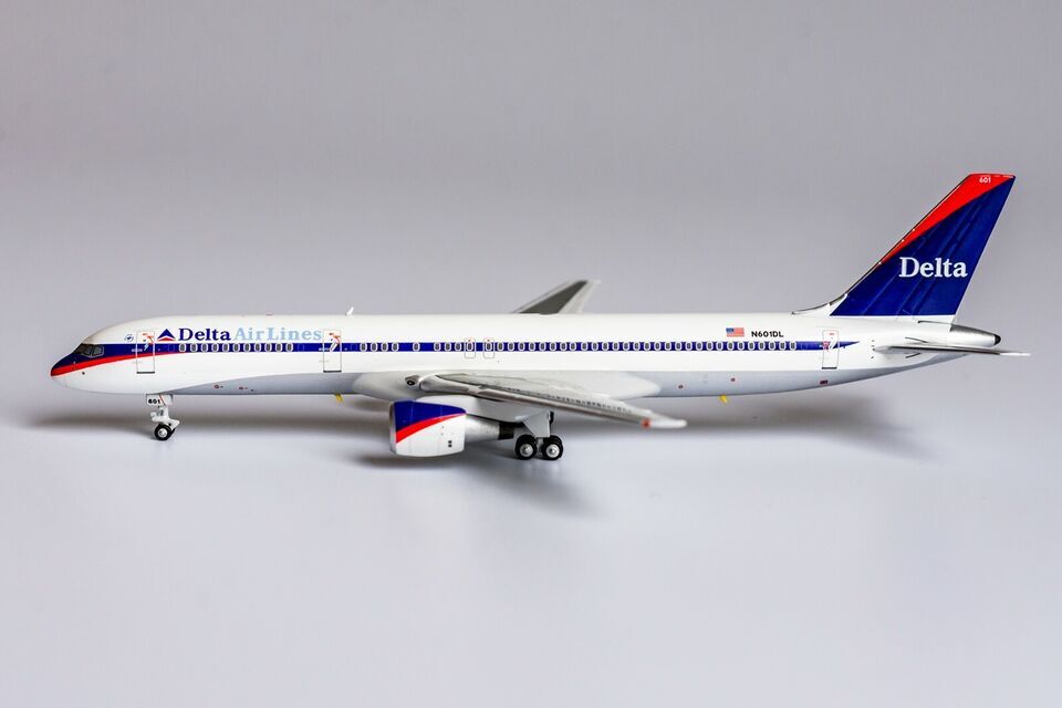 1:400 NG Model Delta Air Lines BOEING 757-200 Passenger Airplane Diecast Model
