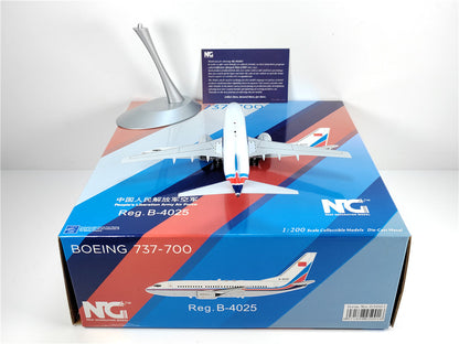 1:200 NG Model People's Liberation Army Air Force B737-700 Plane Diecast Model
