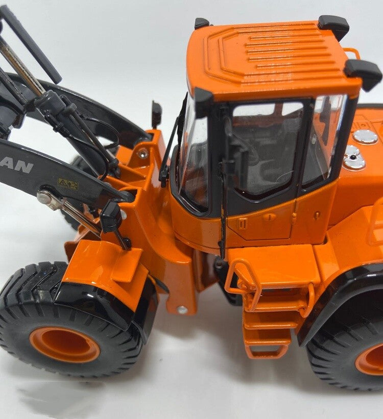 1:40 23CM DOOSAN DL420A Wheeled Loader Contruct Machine Equipment Diecast Model