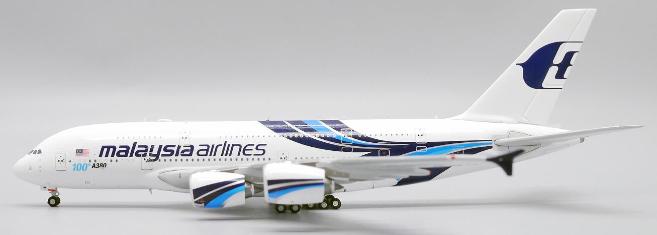 1:400 JC Wings Malaysia Airlines AIRBUS A380 Passenger Airplane Diecast Model