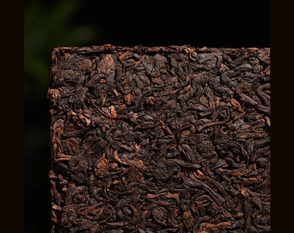 250g Icelandic Puerh Spring BaNuo ancient puerh trees tea Raw Uncooked puerh tea