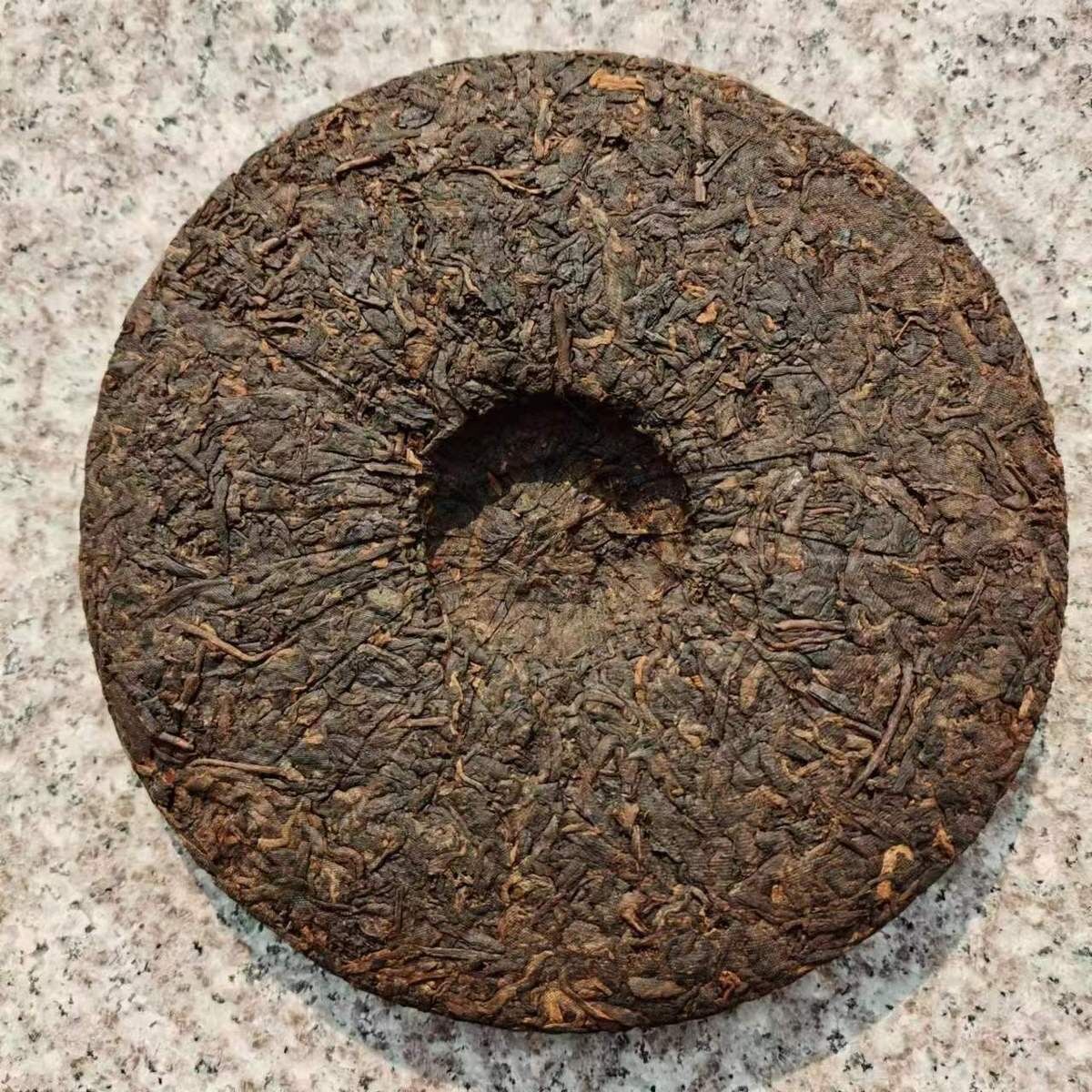 2002 Yr Yunnan CNNP Zhongcha Ripe Cooked Pu'er Puer Puerh Pu-erh Tea Cake 357g