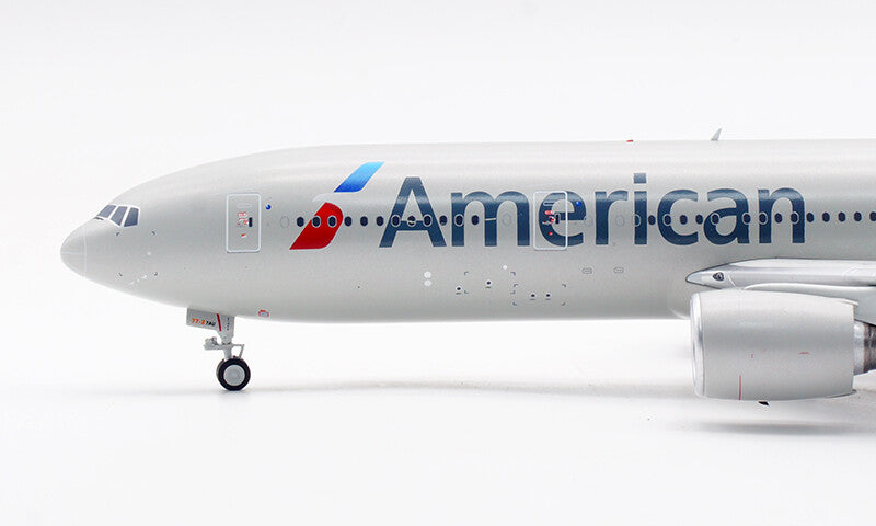 1:200 32CM InFlight American BOEING 777-200 Passenger Airplane Diecast Model