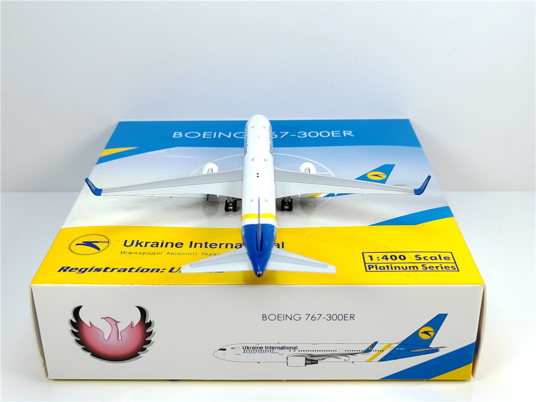 1:400 Phoenix Ukraine International B767-300ER Airplane Diecast Aircraft Model