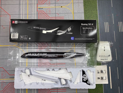 1:200 32CM AIR NEW ZEALAND Boeing 787-9 Airplane ABS Plastic Aircraft Model