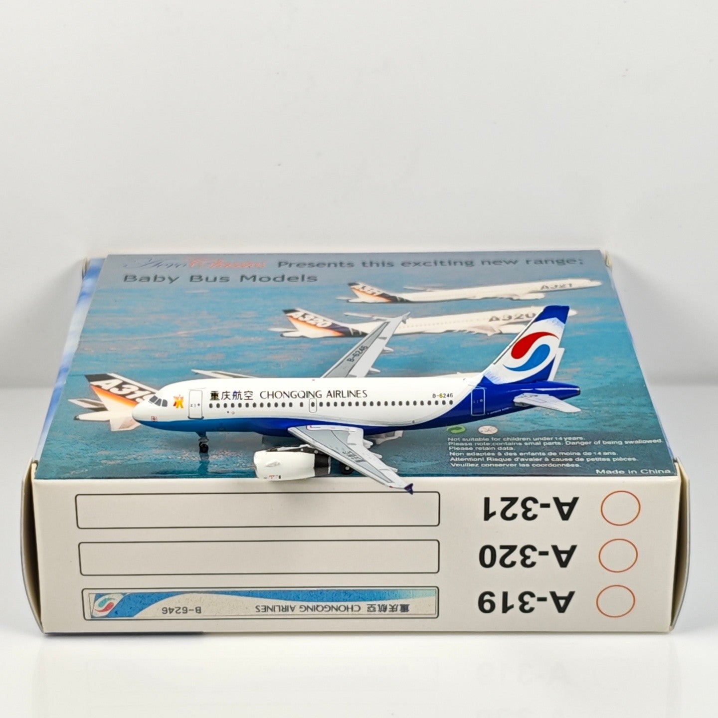 1:400 Aeroclassics Chongqing Airlines Airbus A319 Passenger Plane Diecast Model
