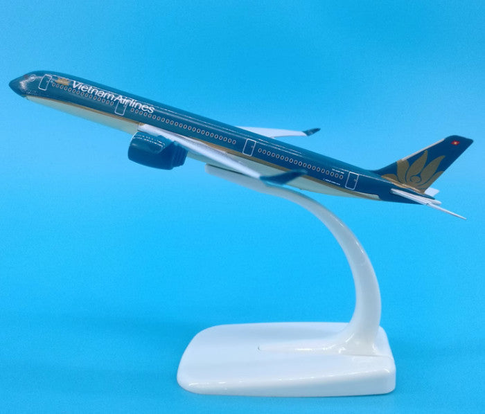 16cm Vietnam Airlines Airbus A350 Passenger Airplane Diecast Aircraft Model