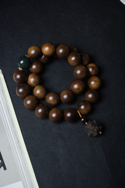 16mm Chinese Natural Eaglewood Handmade Exquisite Bracelets 31326