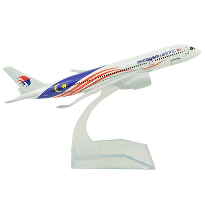16cm 1:400 A350 Malaysia Airlines Airplane Model Alloy Civil Airliner Ornaments