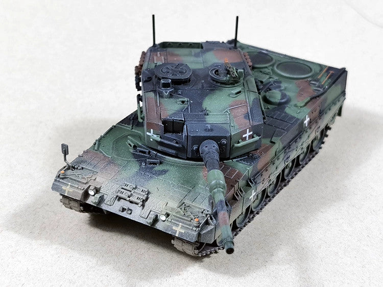 1/72 Scale PANZERKAMPF Ukrainian Leopard 2A4 Main Battle Tank Finished Model