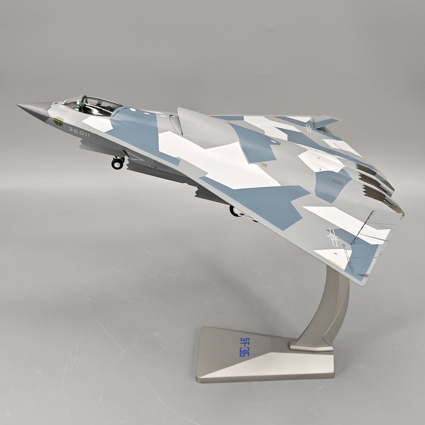1:72 32CM AF1 CHINA J-36 The Sixth-generation Fighter Plane Bomber Diecast Model