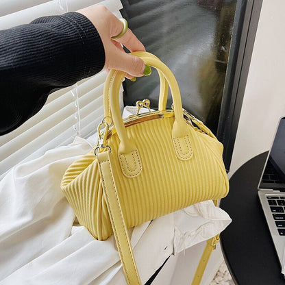 Pleated Handbag Lattice Shoulder Bag Clutch Crossbody Purse 17*21*13 CM Belt 7CM