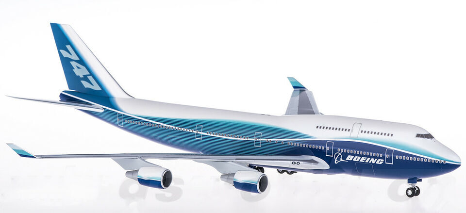 1:200 35CM Hogan BOEING 747-400 Passenger Airplane ABS Plastic Aircraft Model